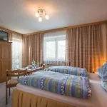 Bed and breakfast Haus Panorama Steinberg am Rofan