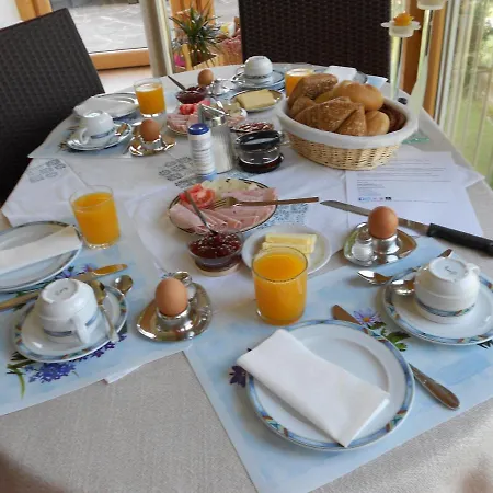 Alojamento de Acomodação e Pequeno-almoço Haus Panorama 3*