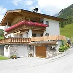 Haus Panorama B&B Steinberg am Rofan