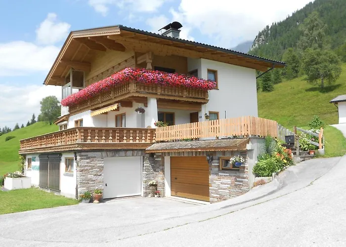 Haus Panorama Bed & Breakfast Steinberg am Rofan